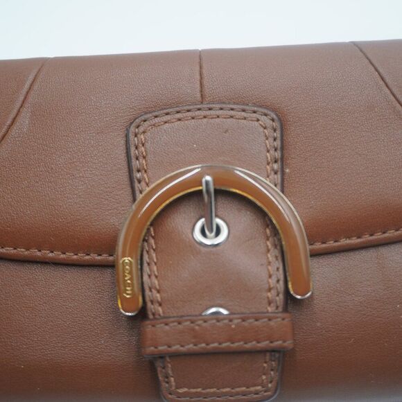 Coach Wallet in Chestnut belt style Buckle Closure sleek elegant design - Picture 9 of 10